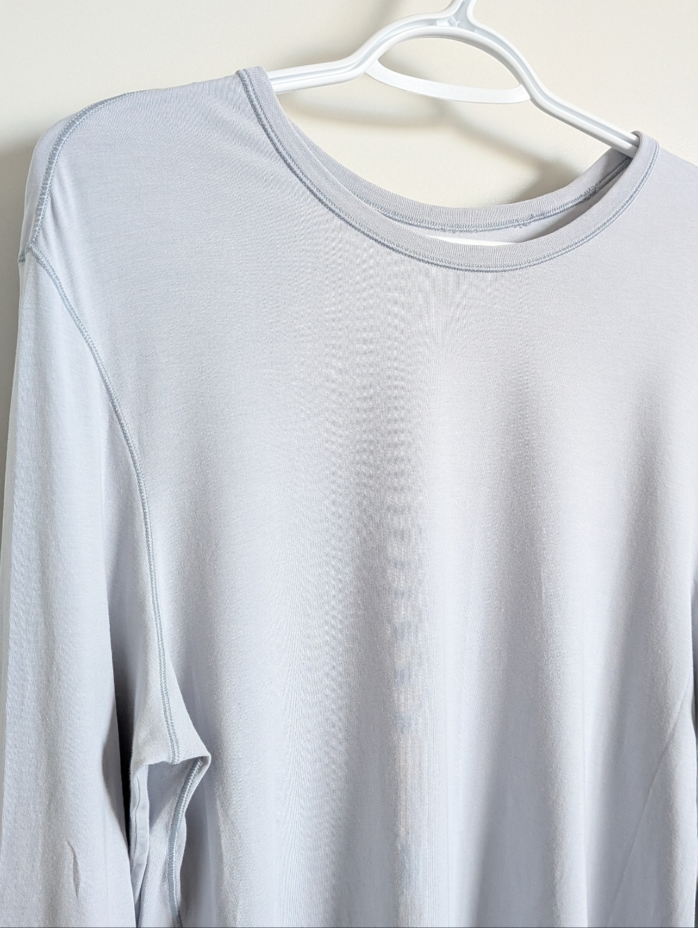 Lululemon 5 Year Basic Long Sleeve Crew Neck Light Blue Men's Shirt Medium - Picture 2 of 4